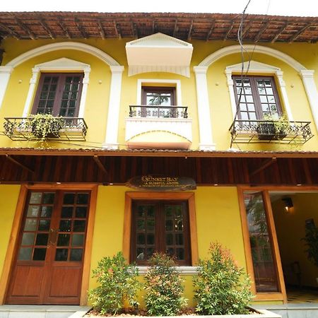 Hotel The Sunset Bay Fort Kochi Exterior foto