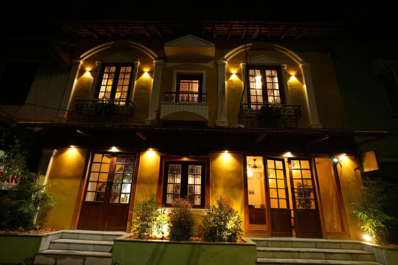 Hotel The Sunset Bay Fort Kochi Exterior foto