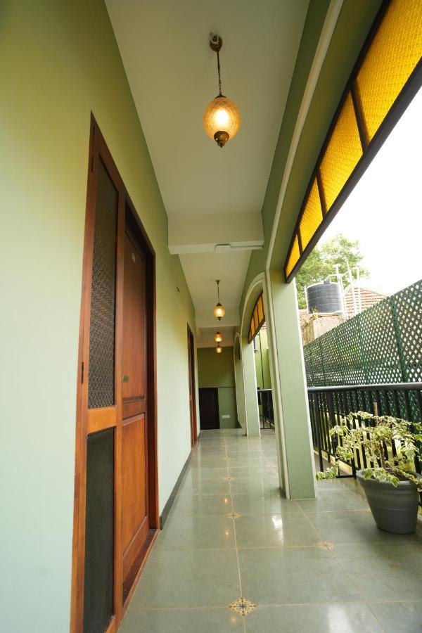 Hotel The Sunset Bay Fort Kochi Exterior foto