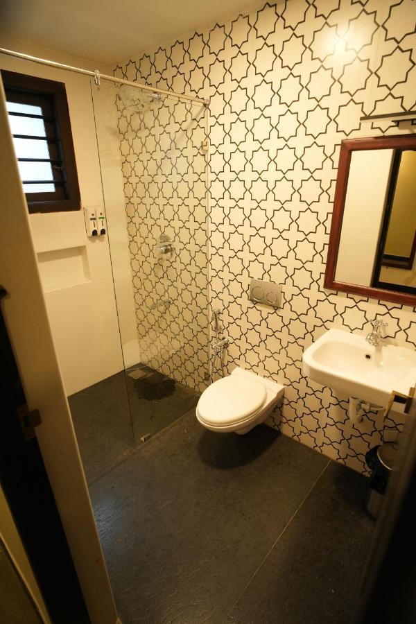 Hotel The Sunset Bay Fort Kochi Exterior foto