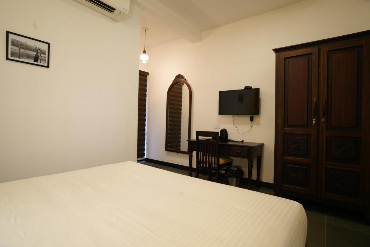 Hotel The Sunset Bay Fort Kochi Exterior foto